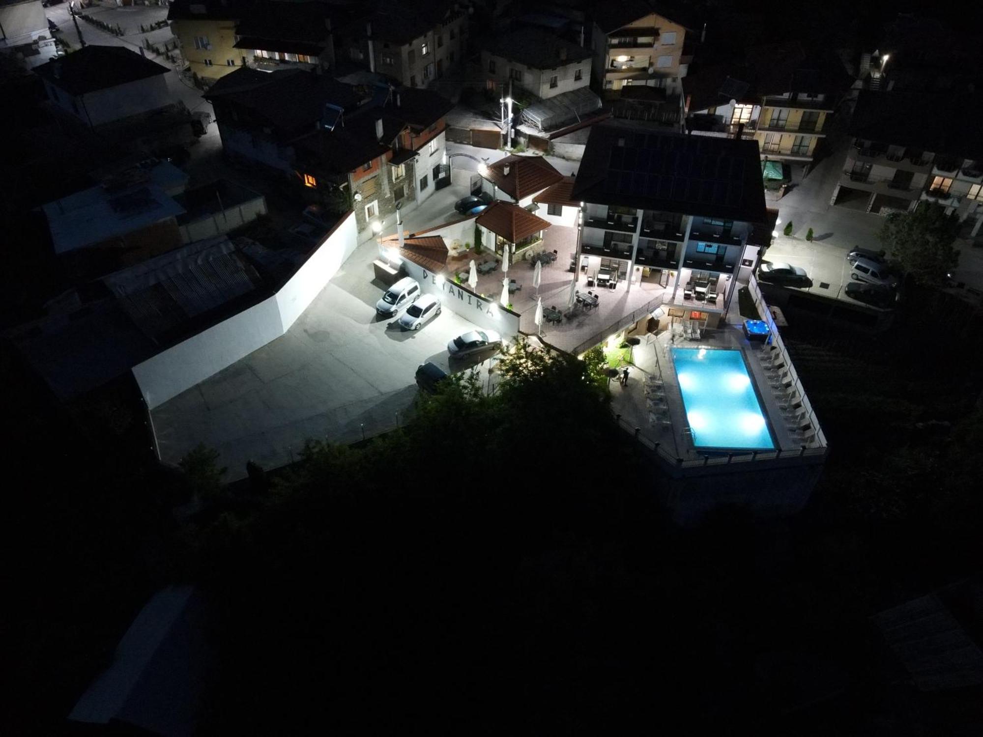 Hotel Deyanira Gorno Dryanovo 外观 照片